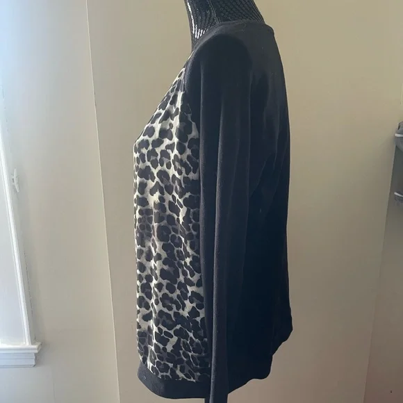 Forever 21 Black Leopard Print Sweatshirt Size Large - Picture 2 of 7